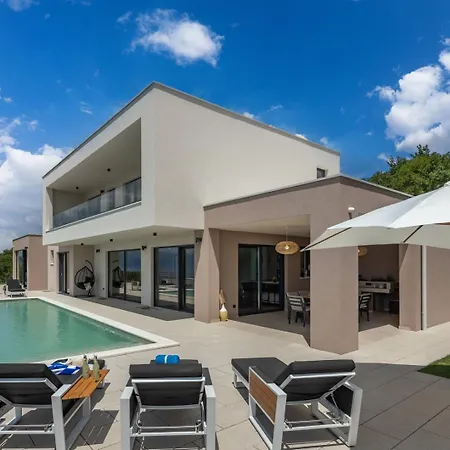 Dujma Villa Kostrena